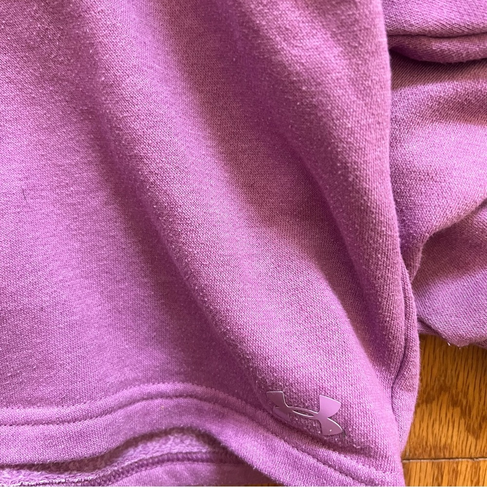 Lot of 2 Under Armour Cropped Gray and Purple/Pink Pullover Sweatshirts M L - Picture 3 of 7
